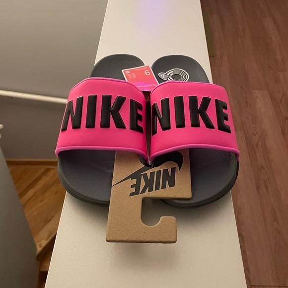Nike Shoes - Brand new “Nike “slippers for women.Size-9,color pink blast/lgray.💞